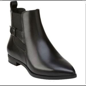 Clark’s Artisan Chelsea Leather Ankle Boot Black